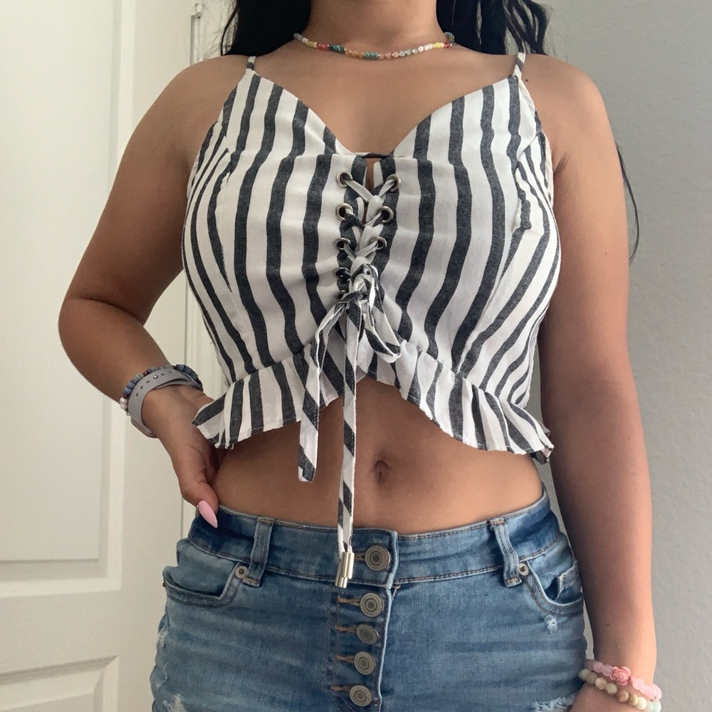Iris Black and White Ruffled Tie Front Crop Tank Top